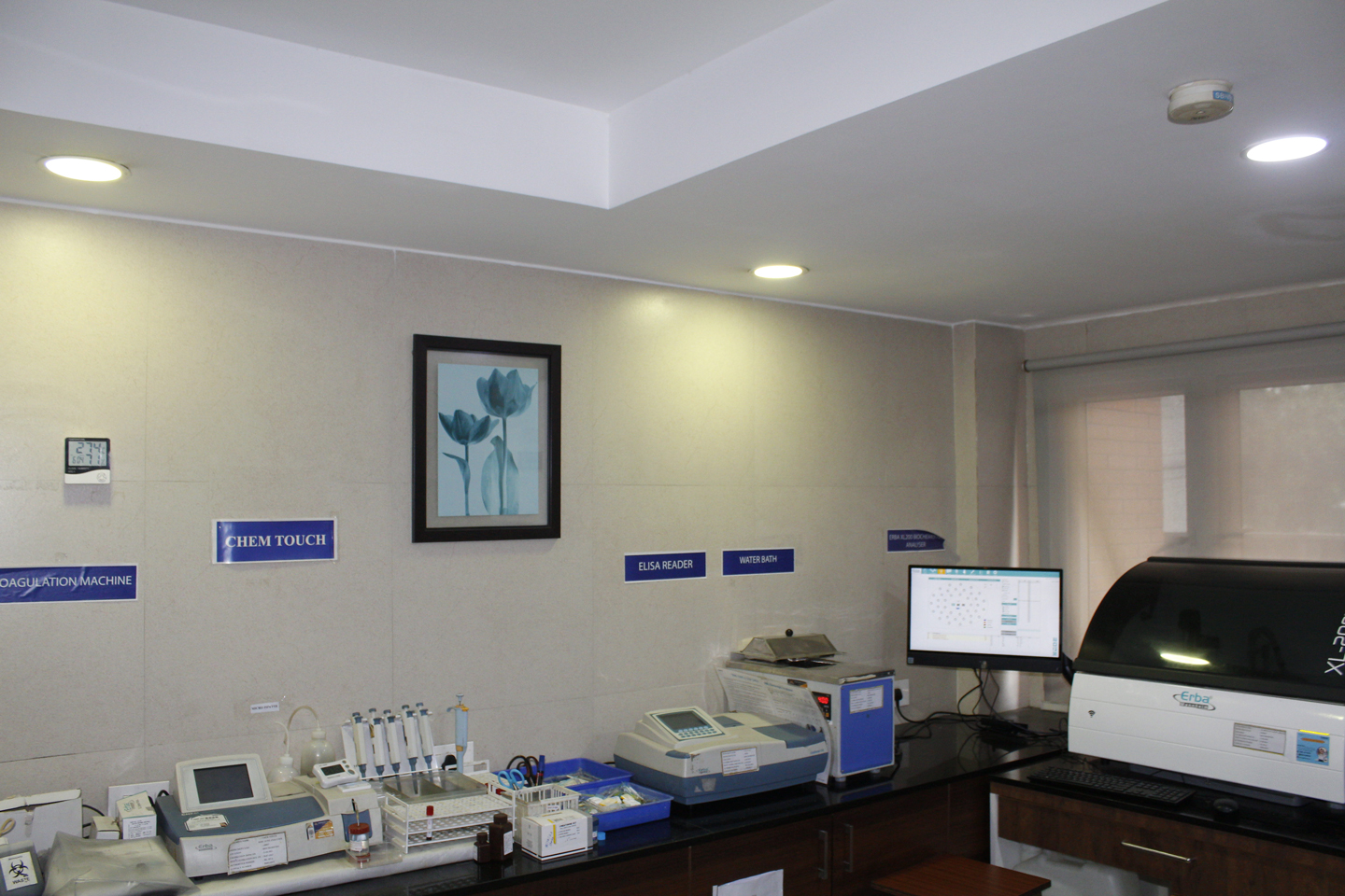 A view of the lab infrastructure at Sri Balaji Hospital, Chennai, with all pieces of equipment.